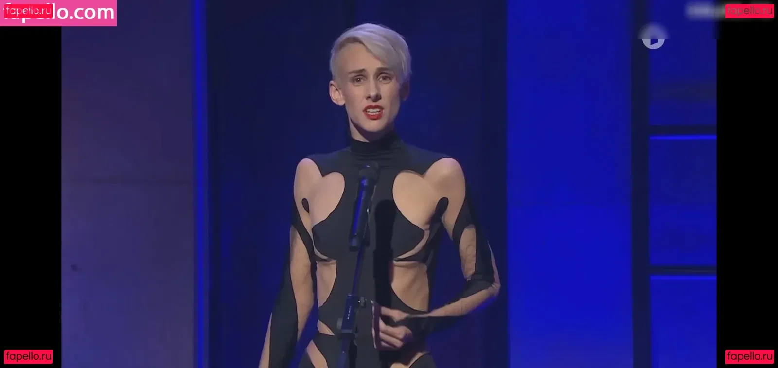 Lisa Eckhart Onlyfans Photo Gallery 