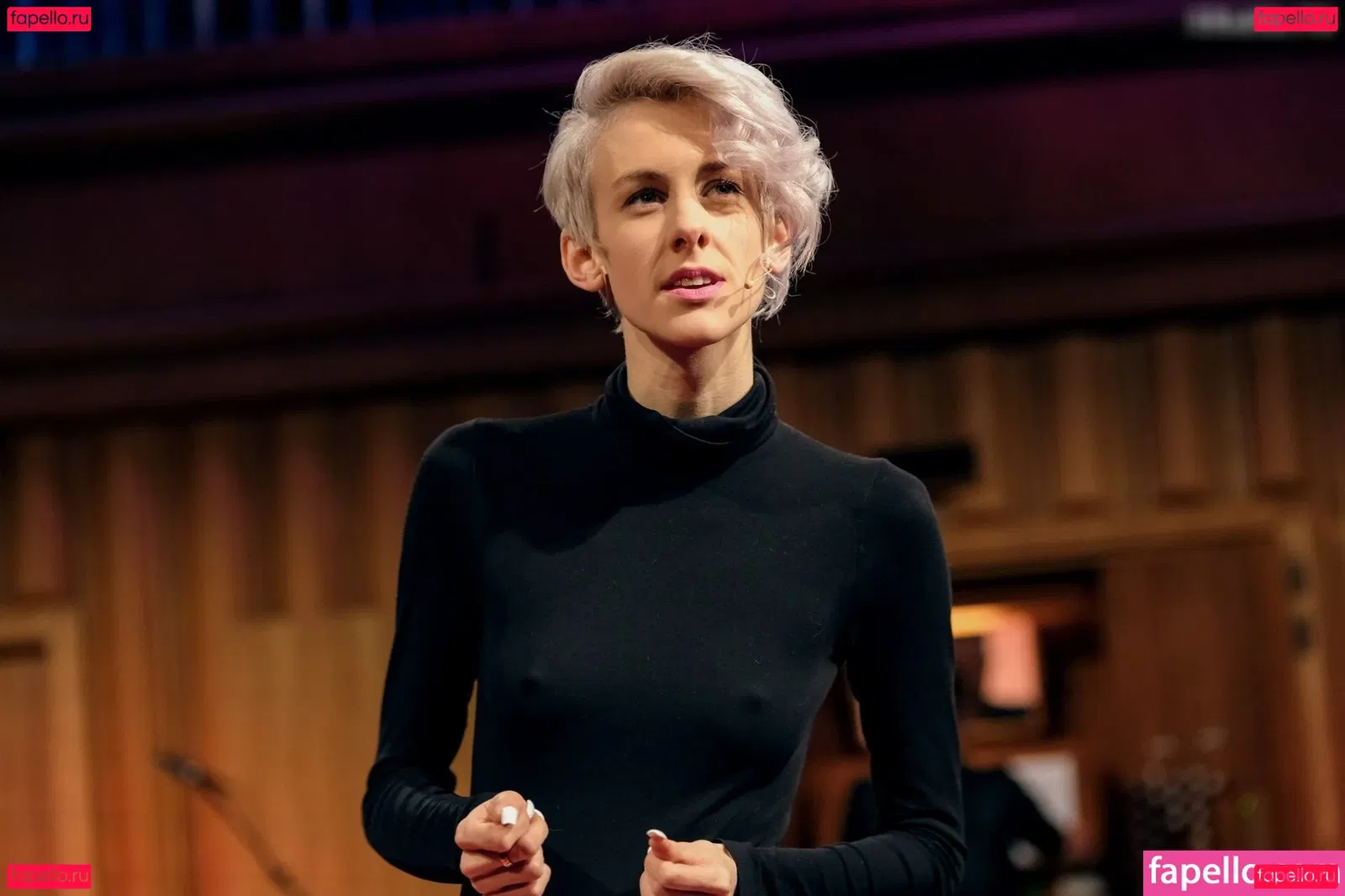 Lisa Eckhart Onlyfans Photo Gallery 