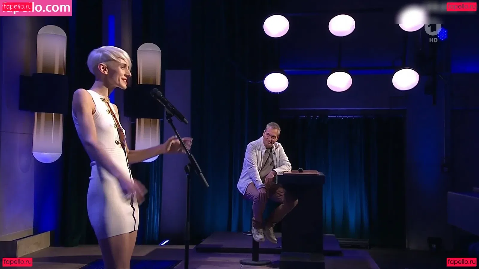 Lisa Eckhart Onlyfans Photo Gallery 