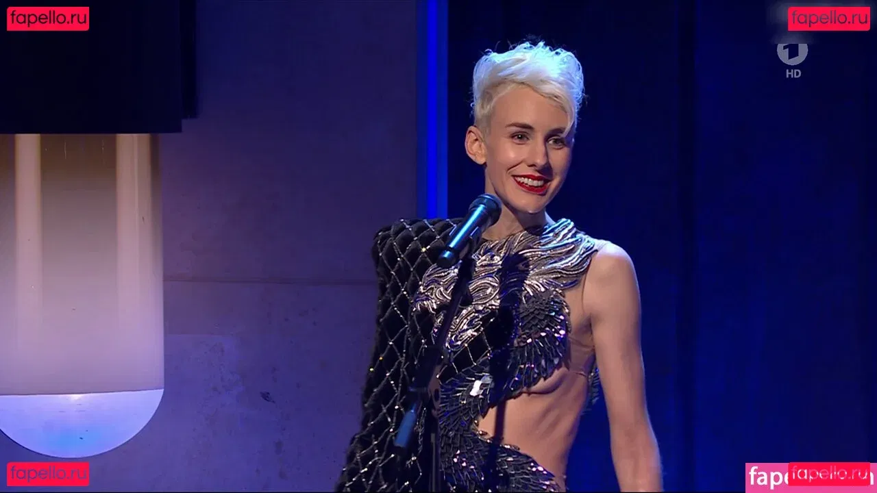 Lisa Eckhart Onlyfans Photo Gallery 