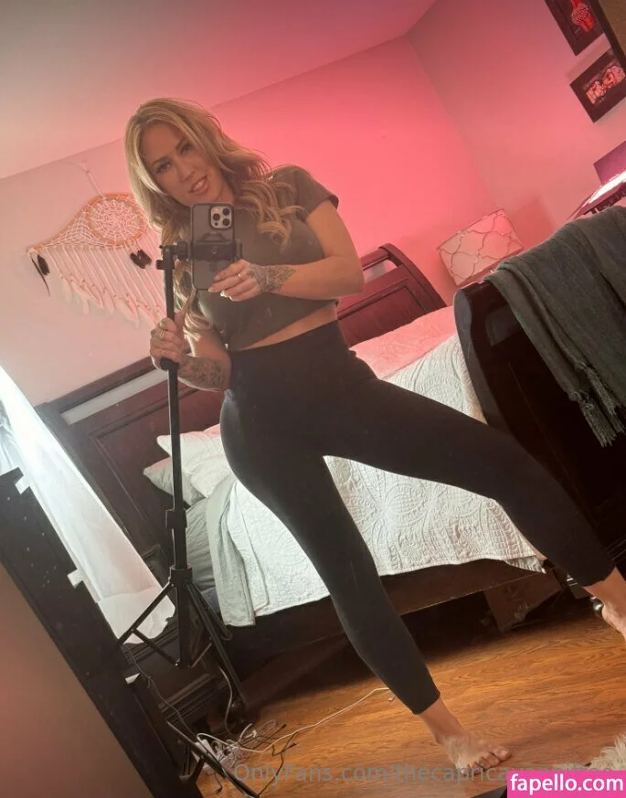 thecapricavannifree Onlyfans Photo Gallery 