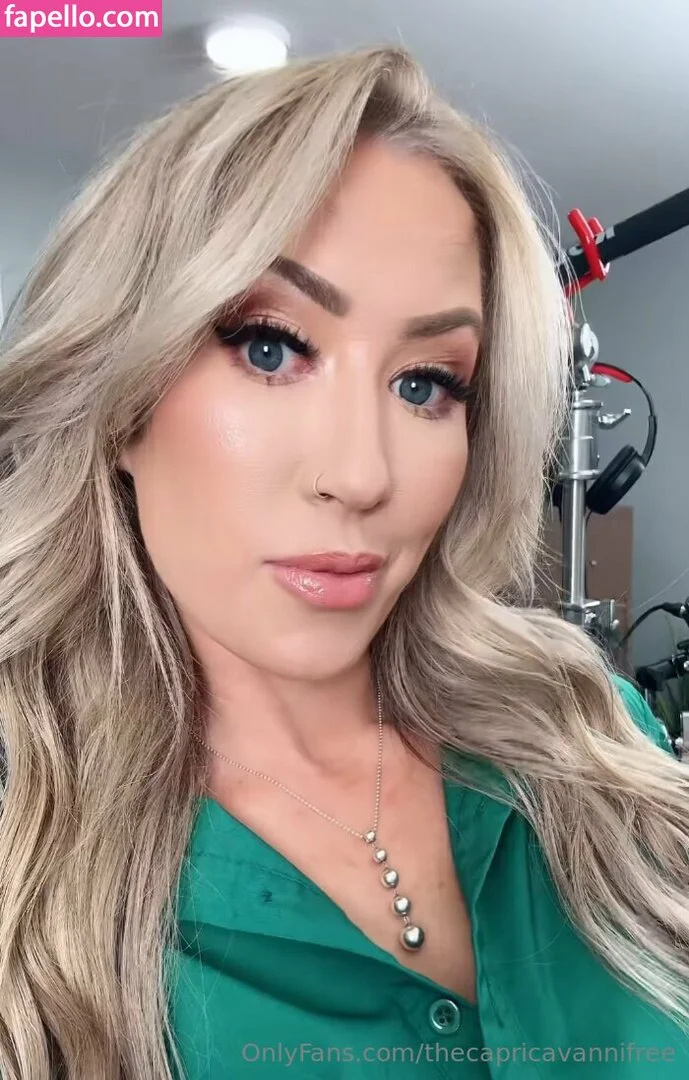thecapricavannifree Onlyfans Photo Gallery 