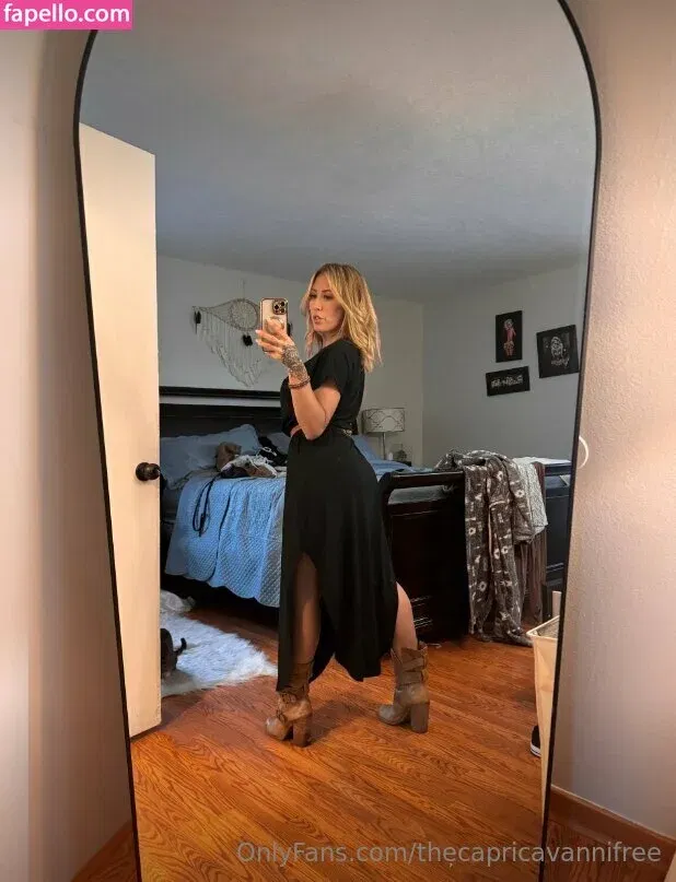 thecapricavannifree Onlyfans Photo Gallery 