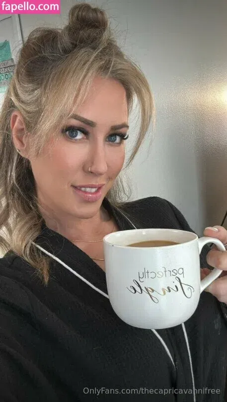 thecapricavannifree Onlyfans Photo Gallery 