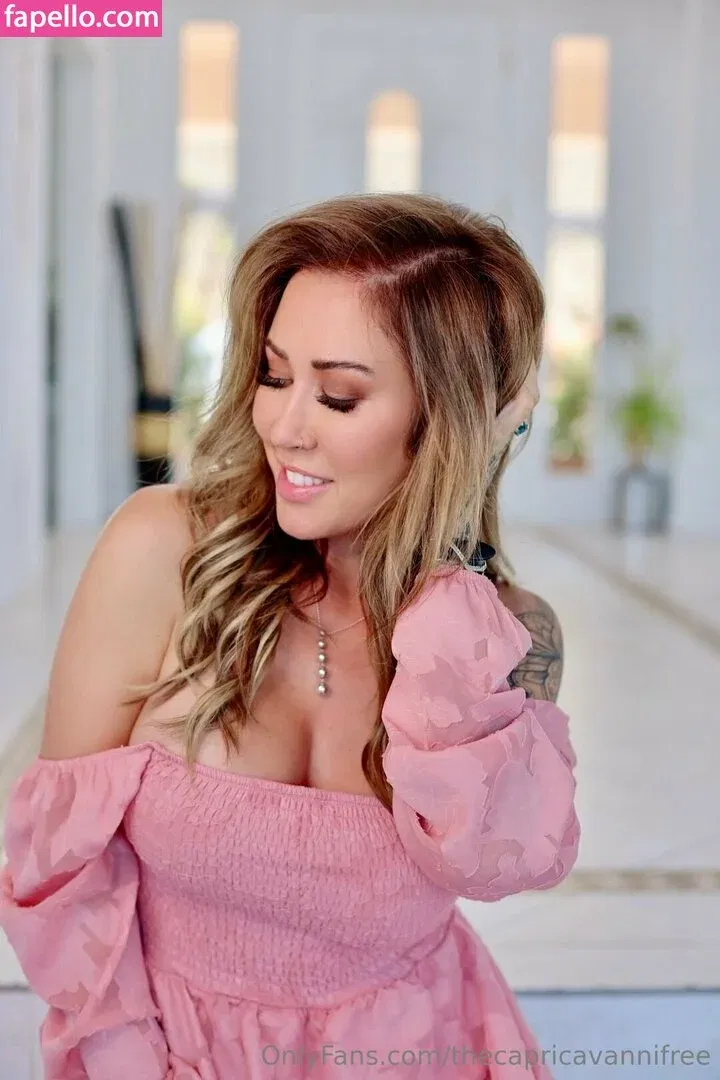 thecapricavannifree Onlyfans Photo Gallery 