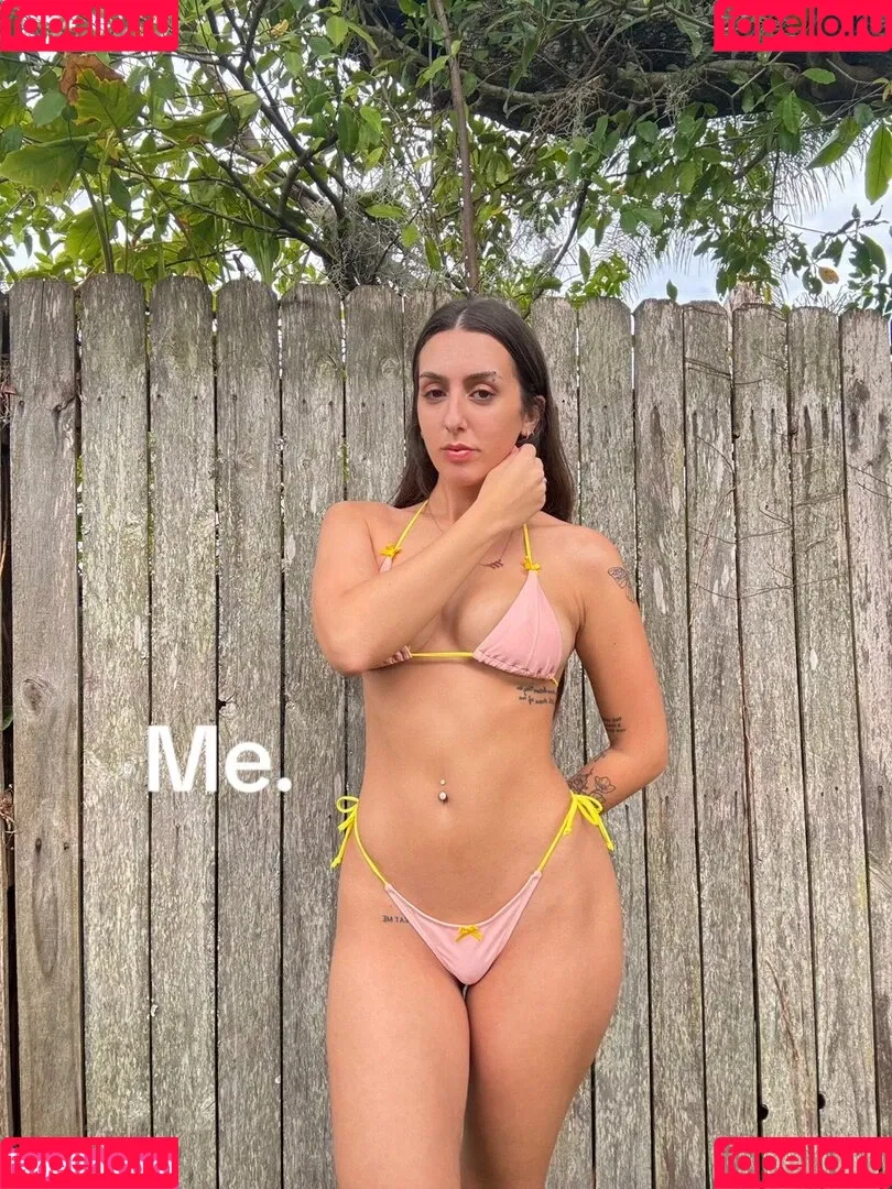 Charly Ashlynn Onlyfans Photo Gallery 