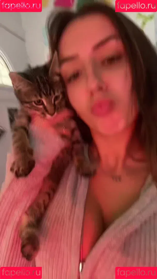 Charly Ashlynn Onlyfans Photo Gallery 