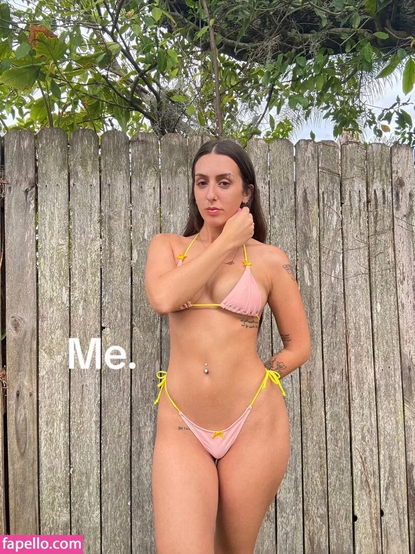 Charly Ashlynn Onlyfans Photo Gallery 