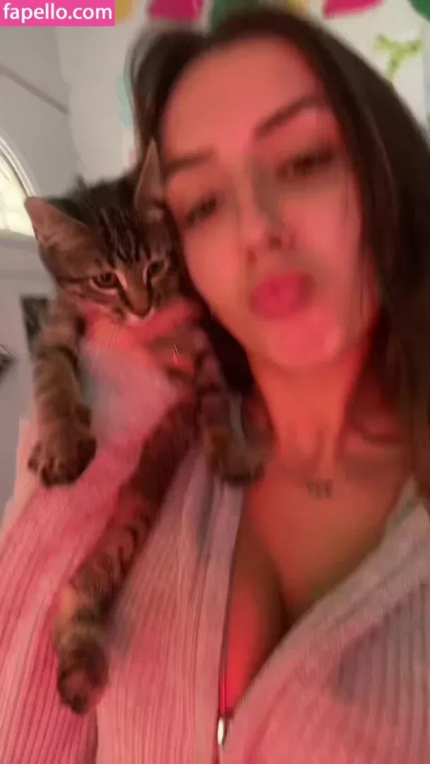 Charly Ashlynn Onlyfans Photo Gallery 