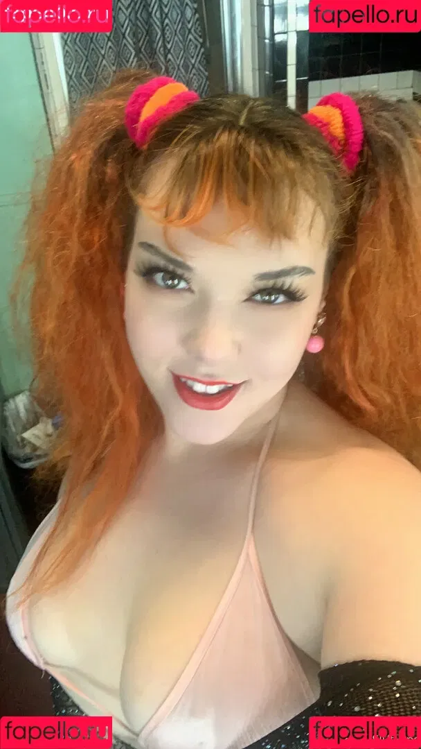 sluthips Onlyfans Photo Gallery 