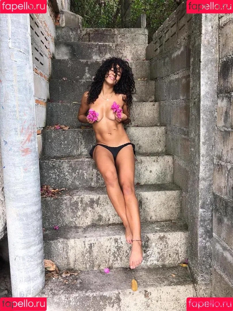 Pahrnia Parsons Onlyfans Photo Gallery 