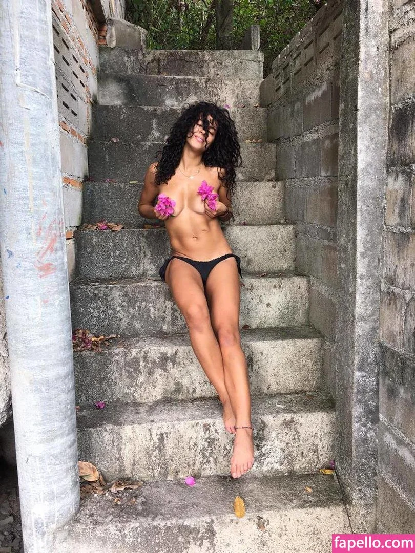 Pahrnia Parsons Onlyfans Photo Gallery 
