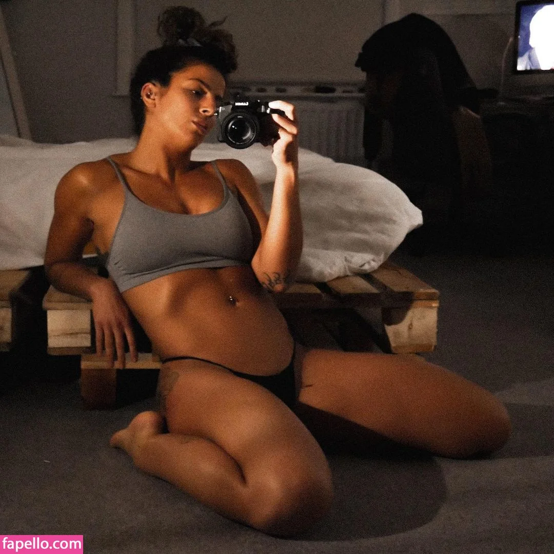 Pahrnia Parsons Onlyfans Photo Gallery 