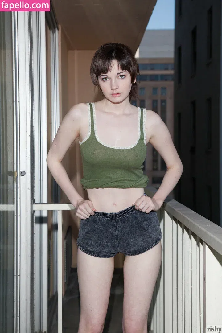 Zishy Onlyfans Photo Gallery 