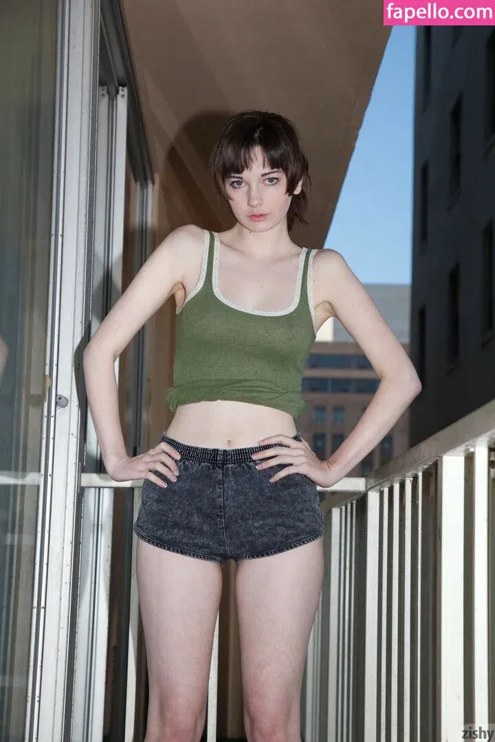 Zishy Onlyfans Photo Gallery 