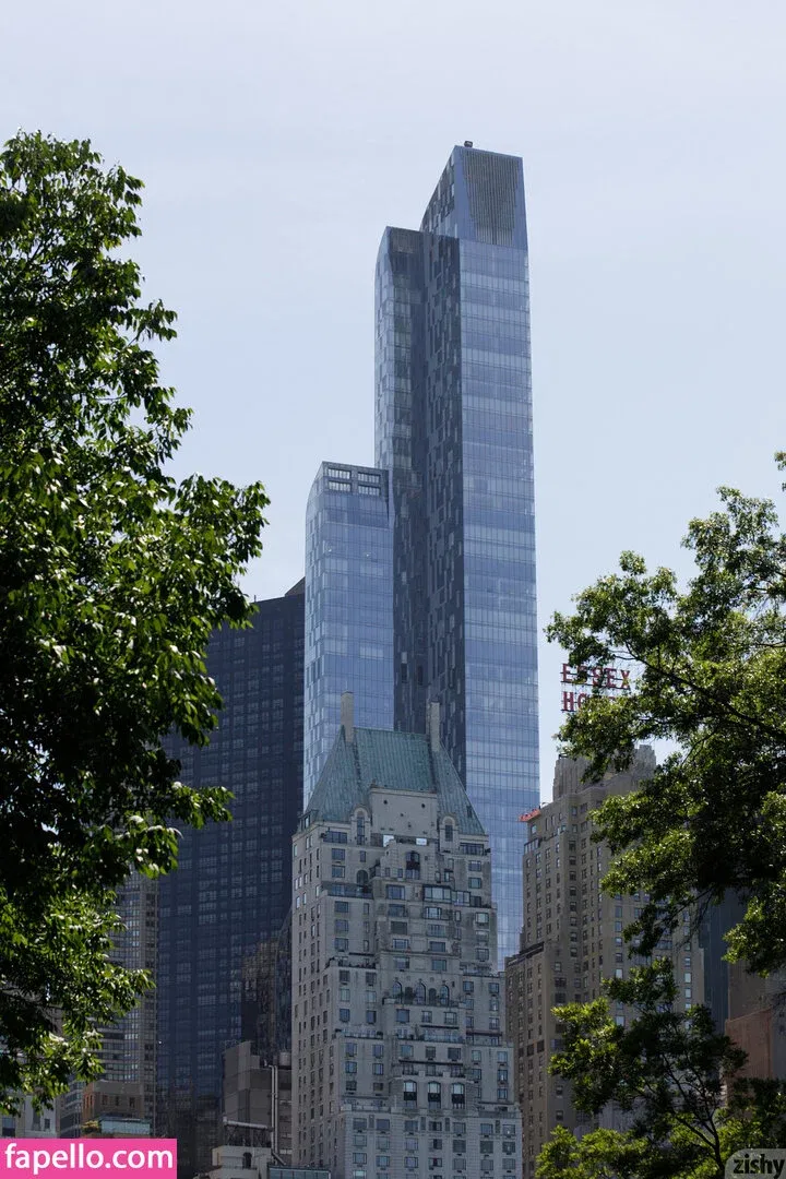 Zishy Onlyfans Photo Gallery 