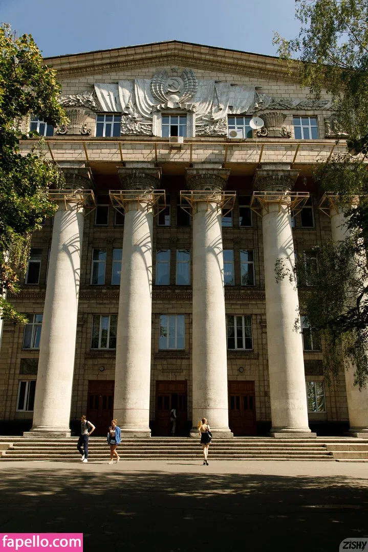 Zishy Onlyfans Photo Gallery 