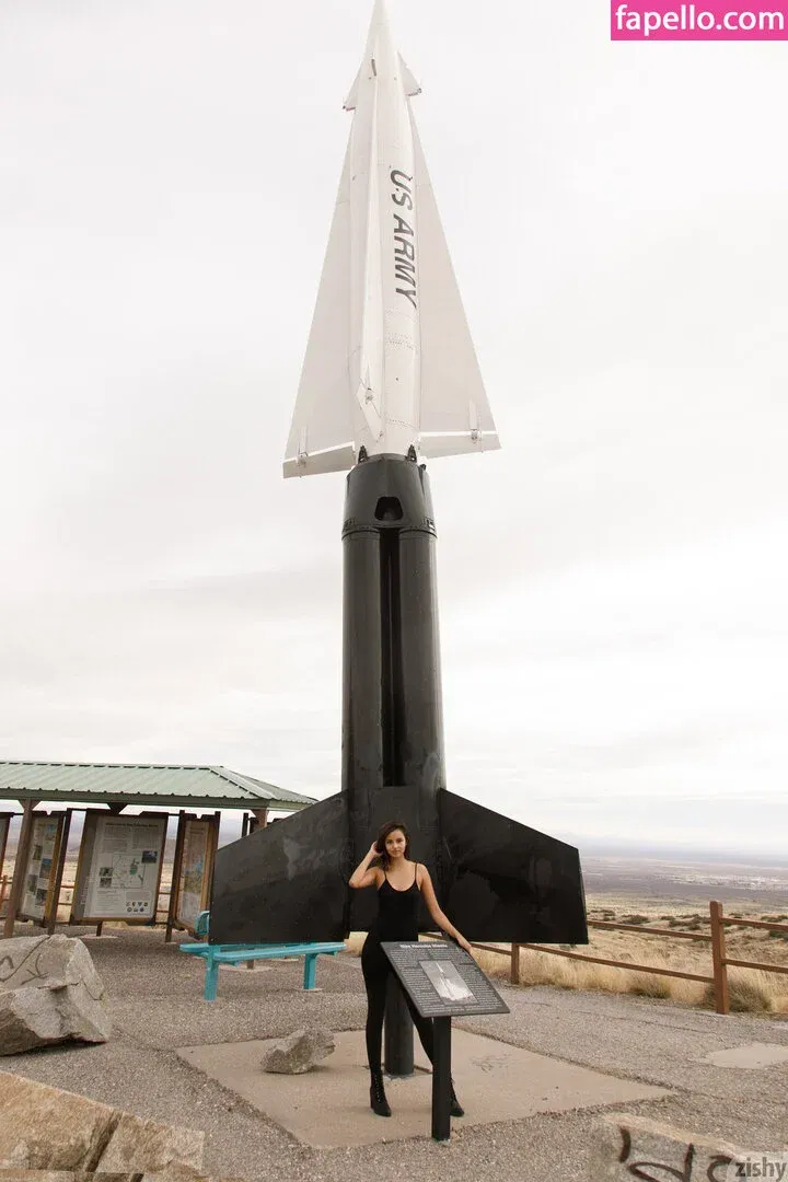 Zishy Onlyfans Photo Gallery 