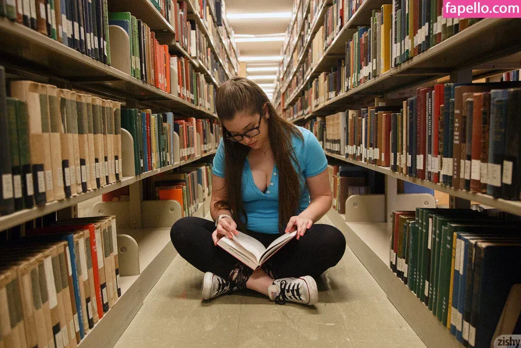 Zishy Onlyfans Photo Gallery 