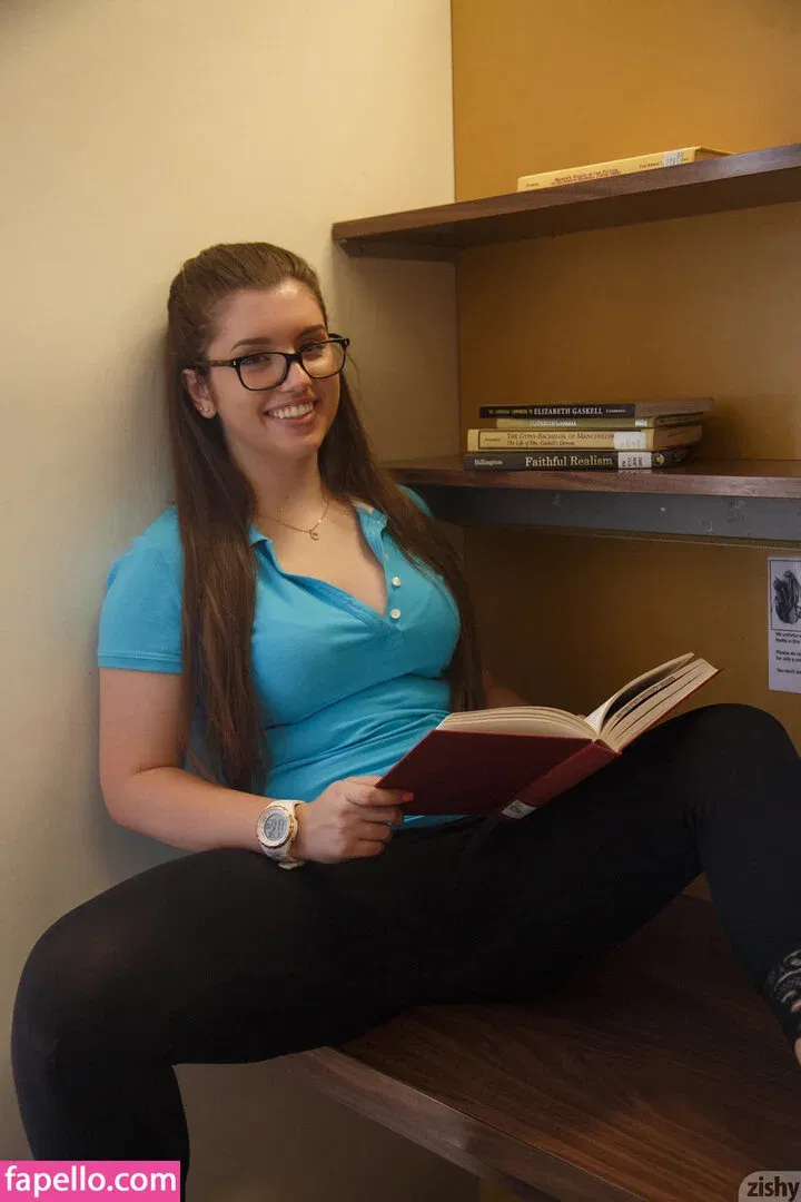 Zishy Onlyfans Photo Gallery 