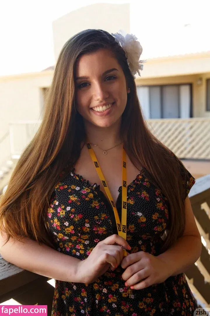 Zishy Onlyfans Photo Gallery 