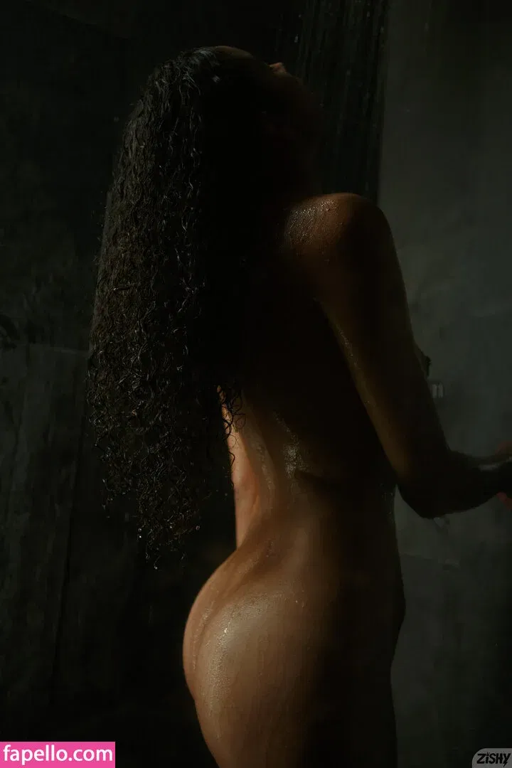 Zishy Onlyfans Photo Gallery 