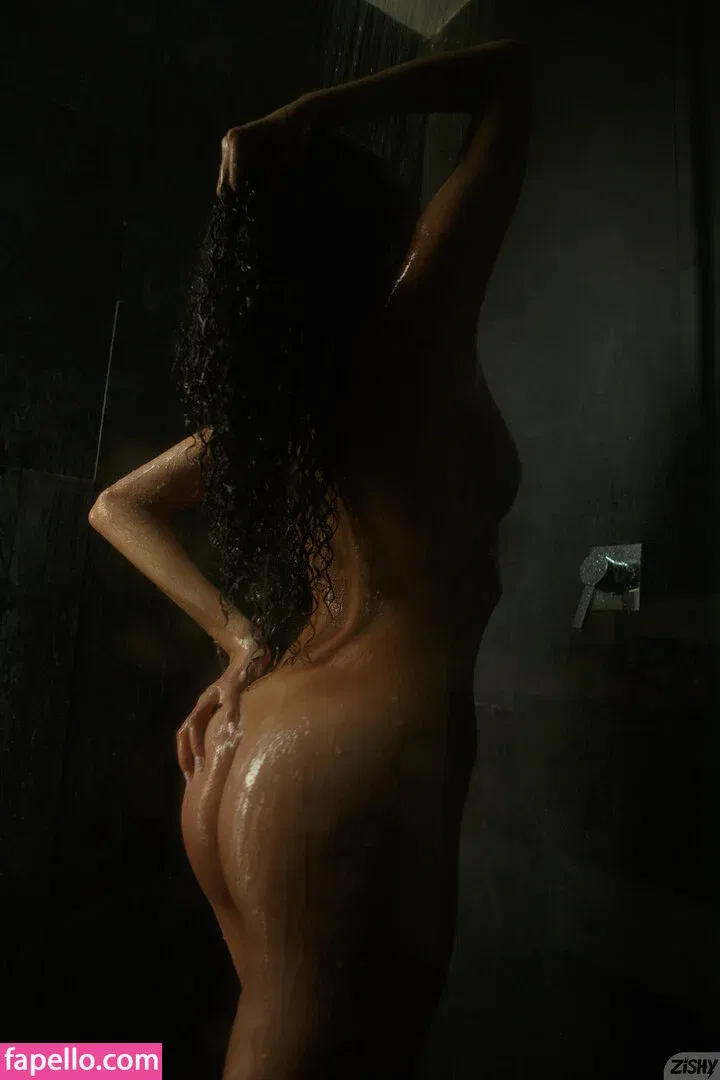 Zishy Onlyfans Photo Gallery 