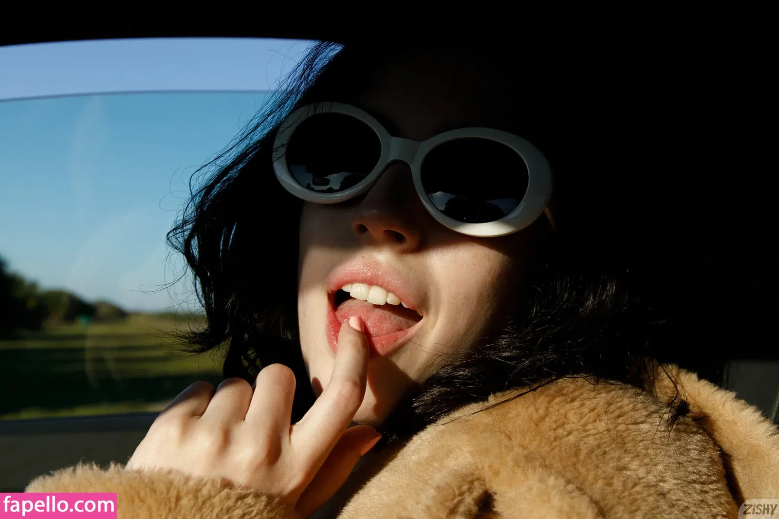 Zishy Onlyfans Photo Gallery 