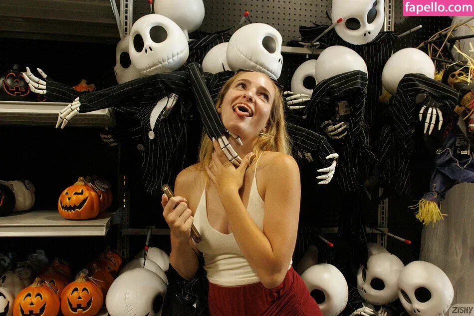 Zishy Onlyfans Photo Gallery 