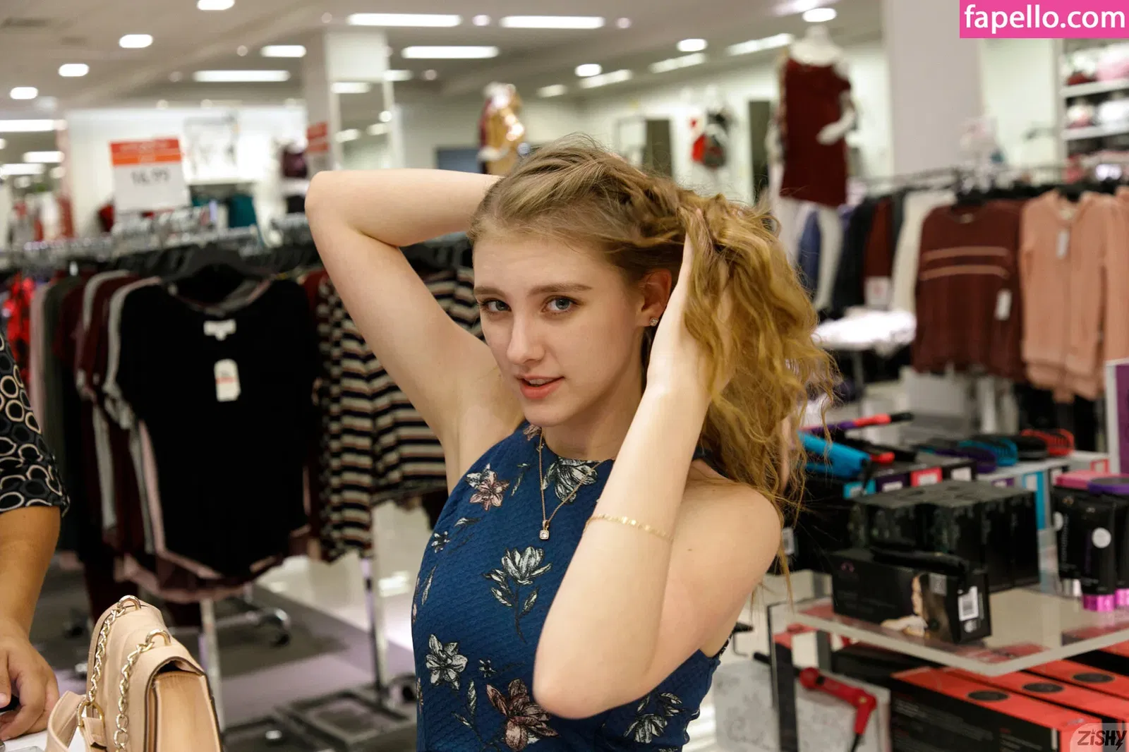 Zishy Onlyfans Photo Gallery 