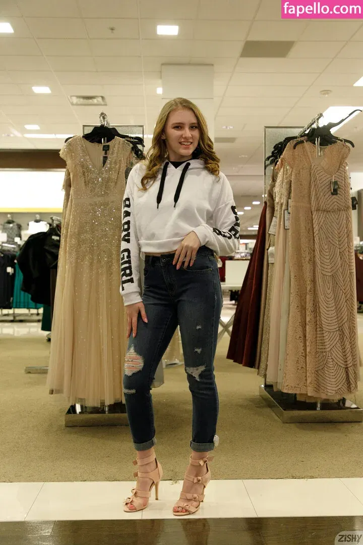 Zishy Onlyfans Photo Gallery 