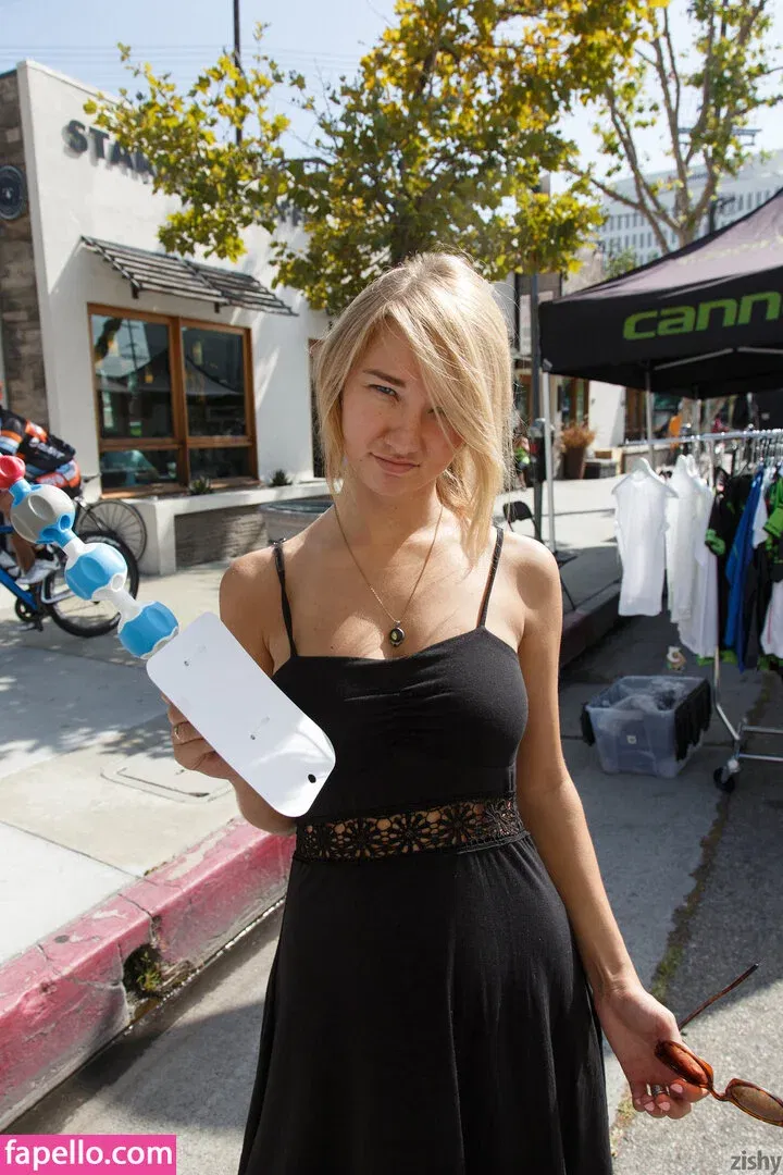 Zishy Onlyfans Photo Gallery 