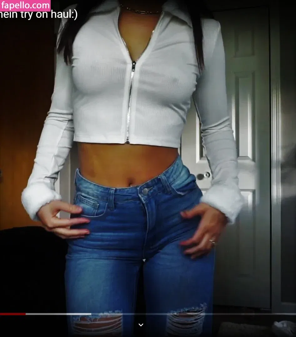 Esther Perepechkin Onlyfans Photo Gallery 