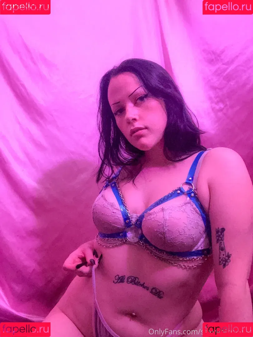 cutegothelle Onlyfans Photo Gallery 