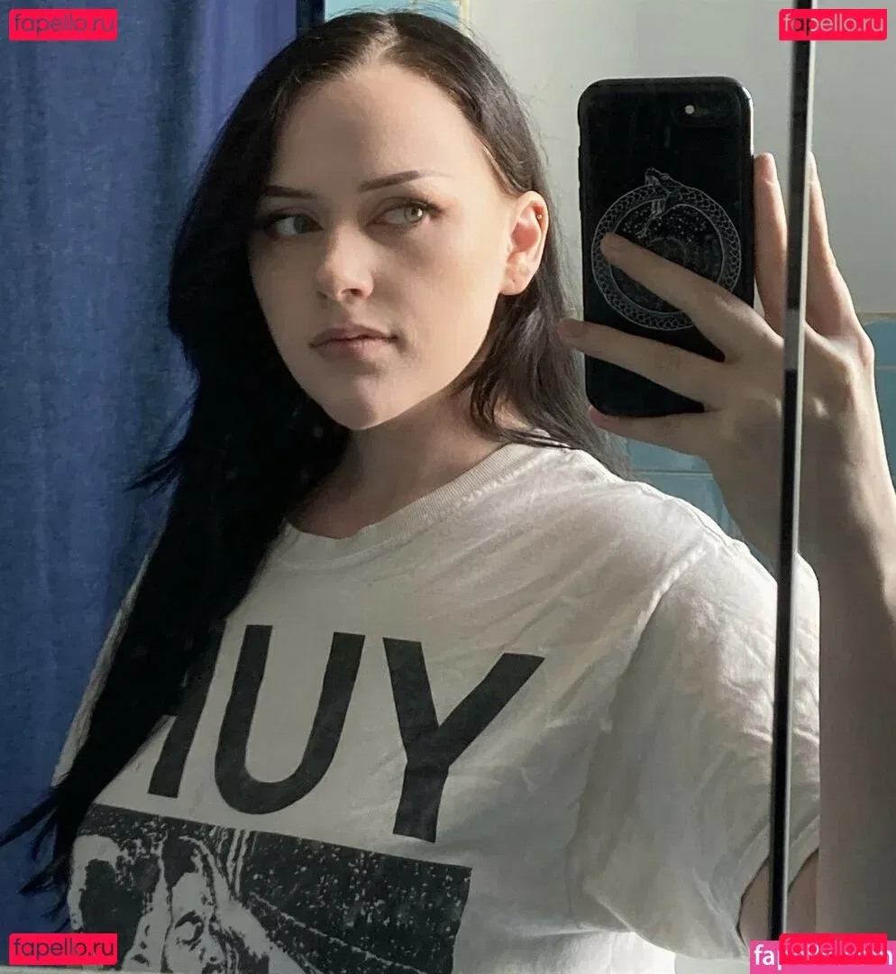 cutegothelle Onlyfans Photo Gallery 