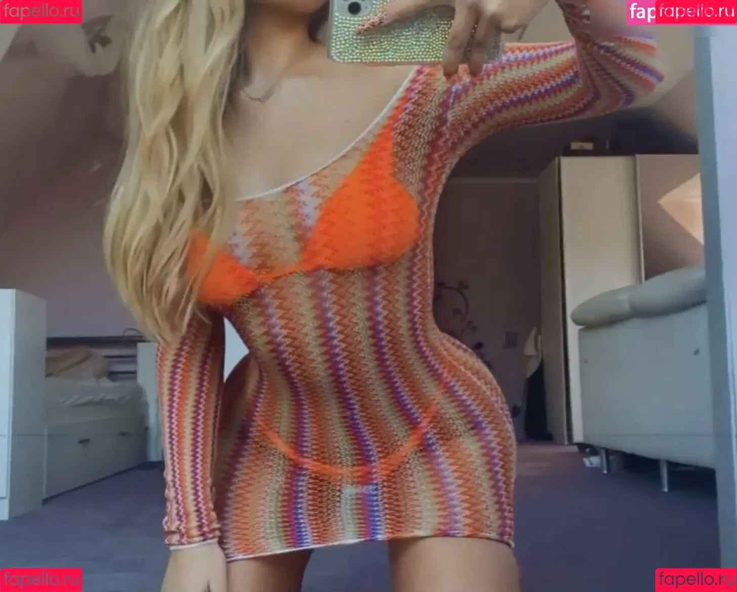 LauraLianaJane Onlyfans Photo Gallery 