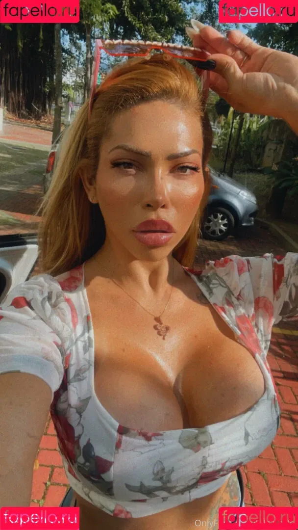 Luiza Ariel Onlyfans Photo Gallery 