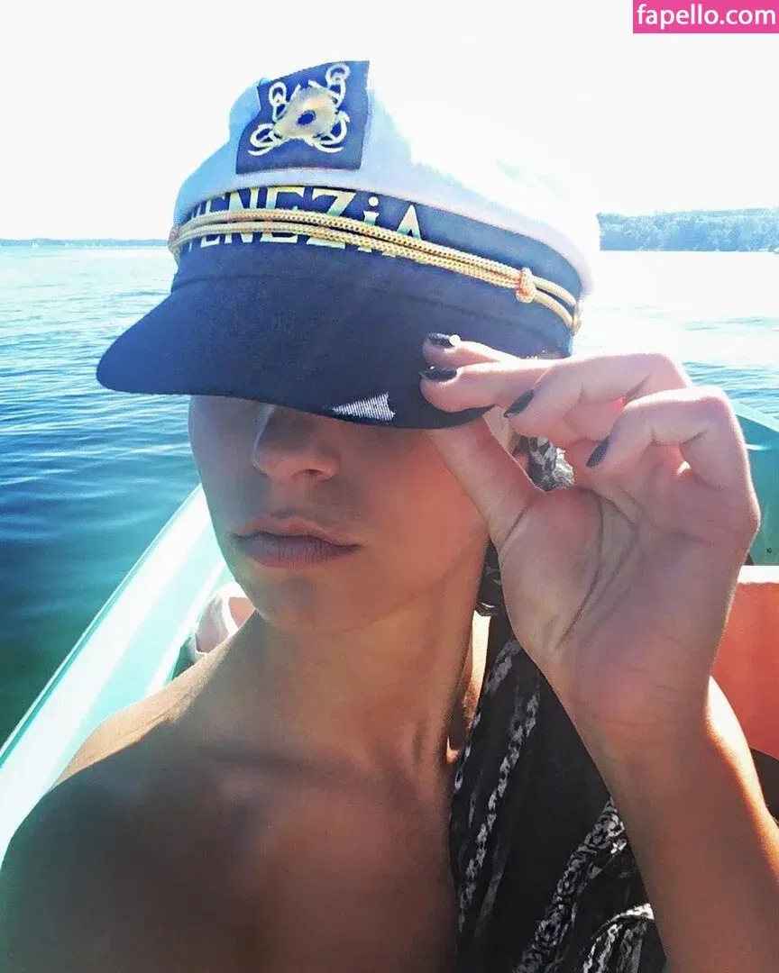 Franziska Benz Onlyfans Photo Gallery 