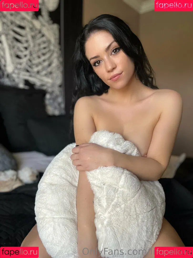 lila.layne Onlyfans Photo Gallery 