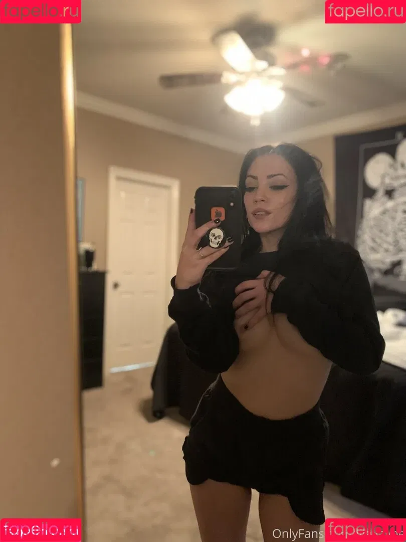 lila.layne Onlyfans Photo Gallery 