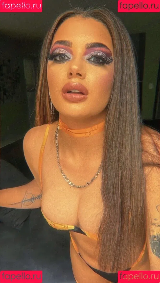 krystaleeliz Onlyfans Photo Gallery 