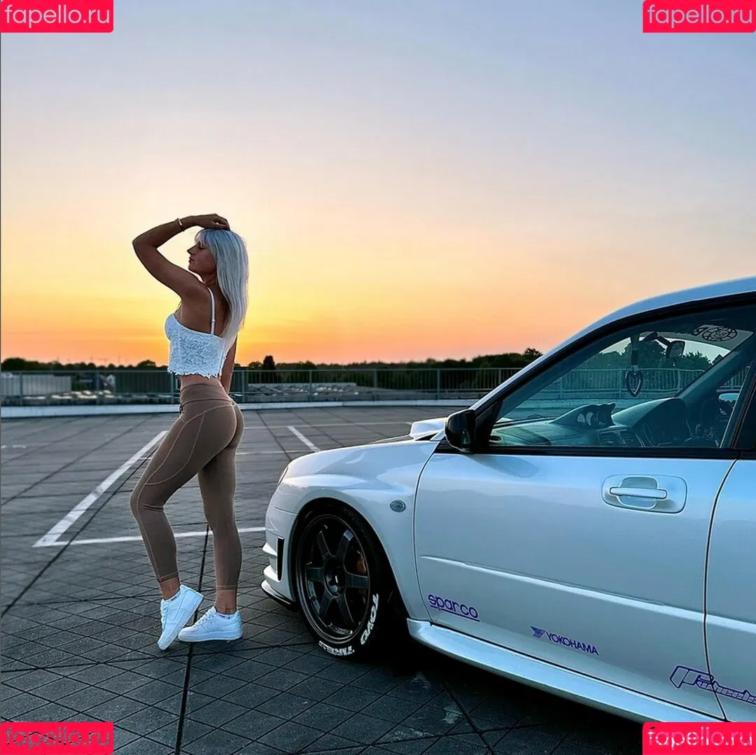 Pia.sti Onlyfans Photo Gallery 