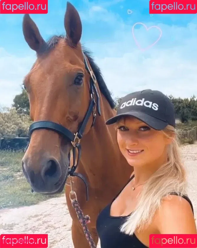 Pia.sti Onlyfans Photo Gallery 
