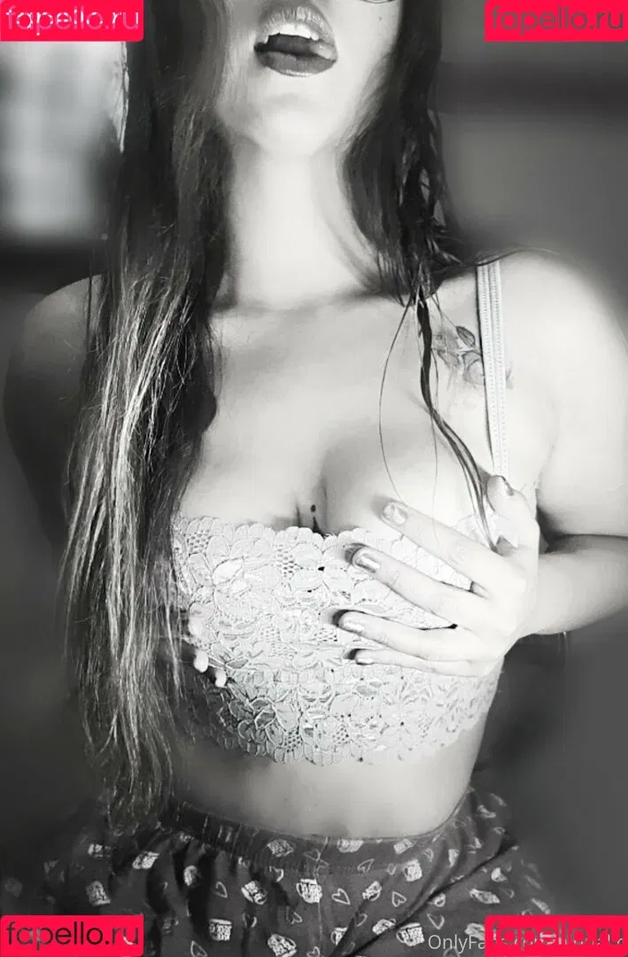 ettlc Onlyfans Photo Gallery 