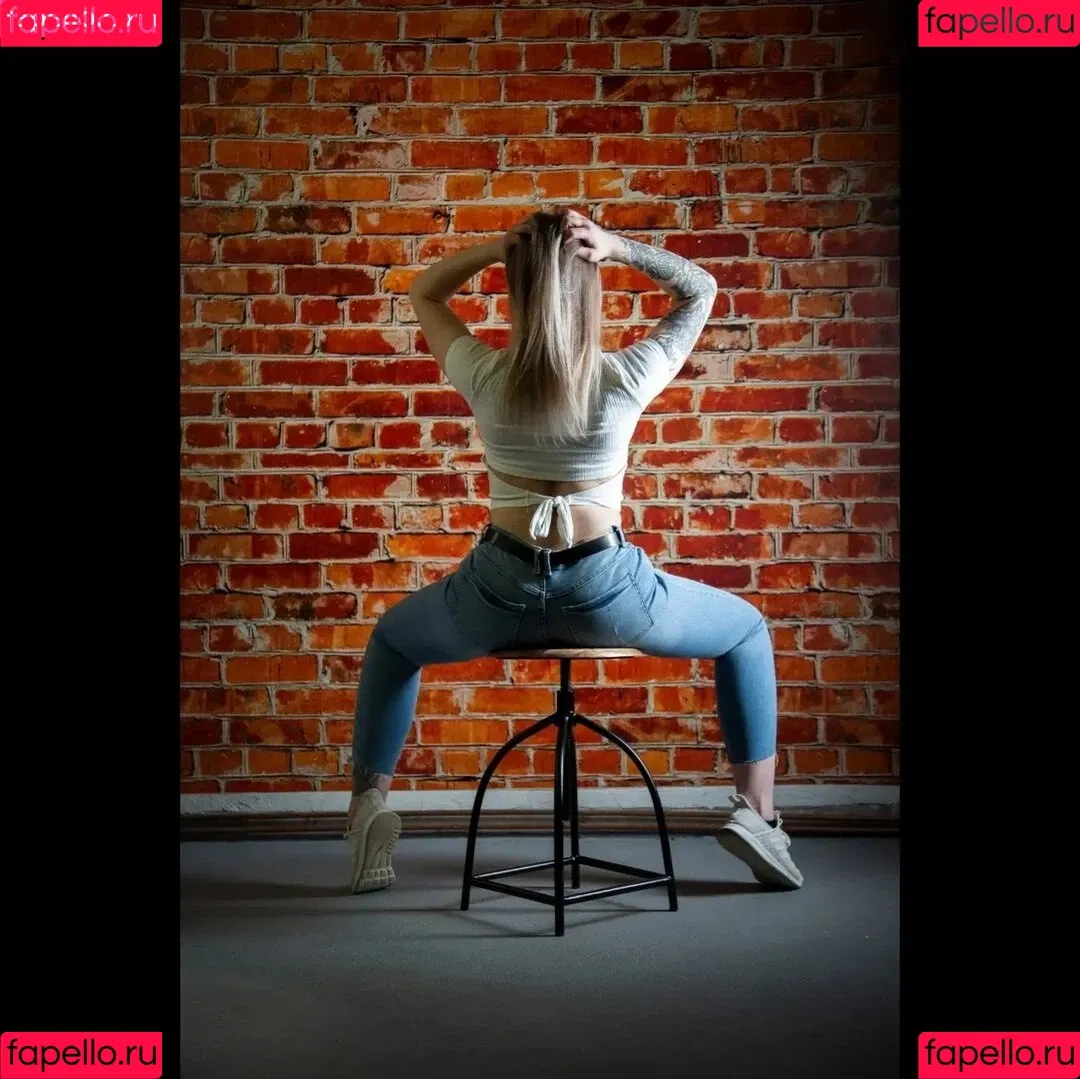 Lena Jaeger Onlyfans Photo Gallery 