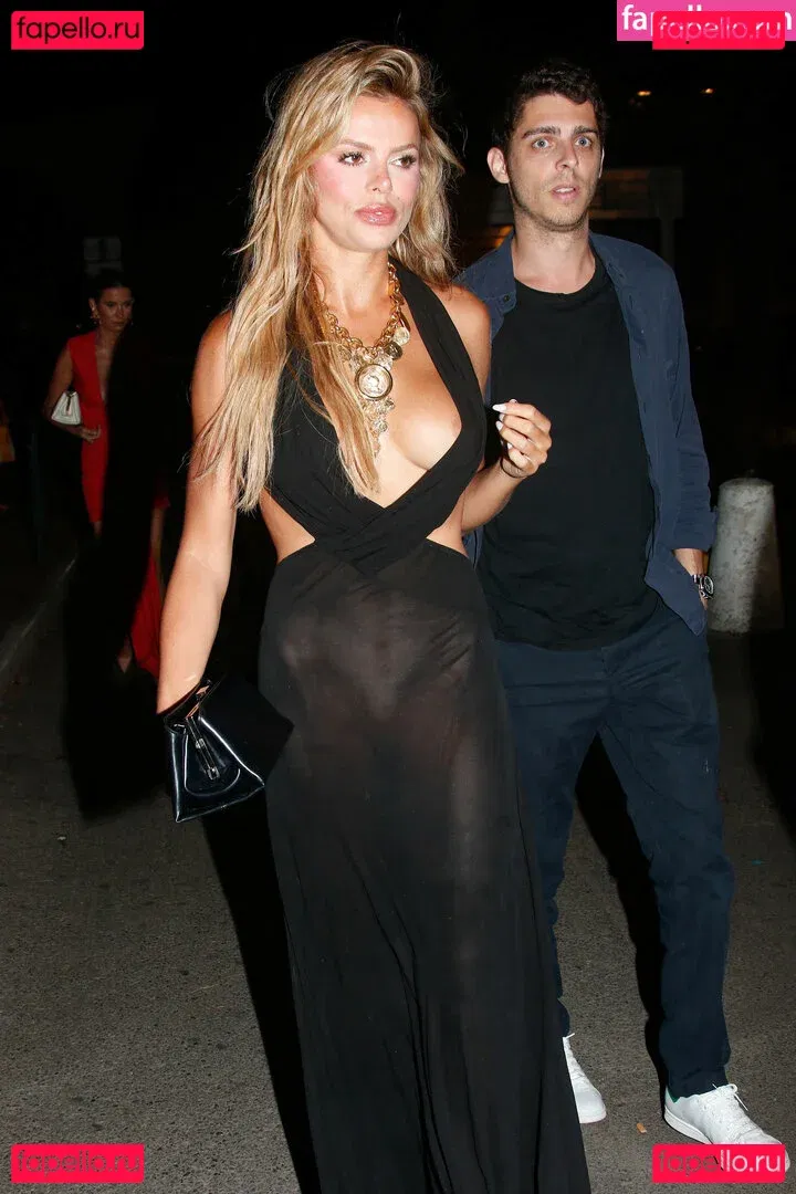 Brooks Nader Onlyfans Photo Gallery 