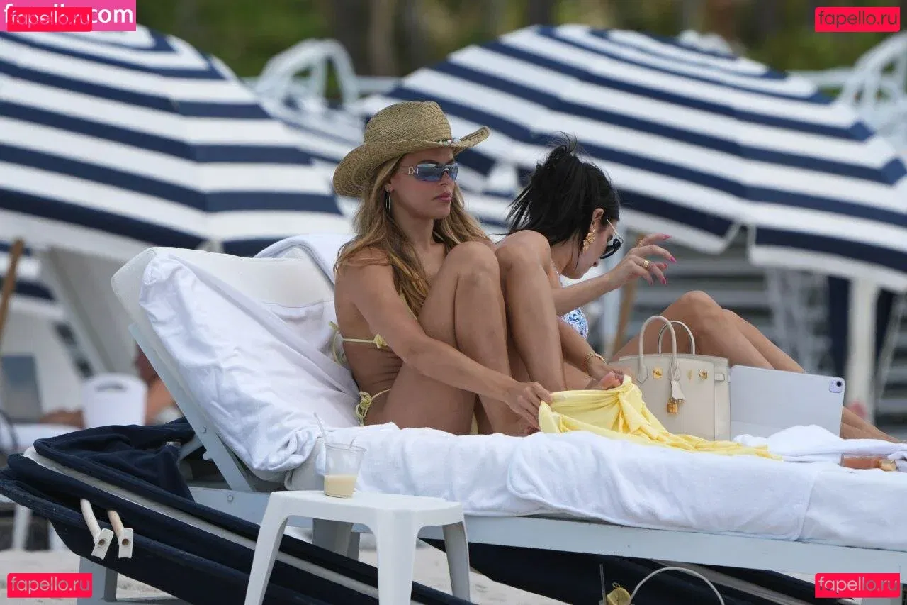 Brooks Nader Onlyfans Photo Gallery 