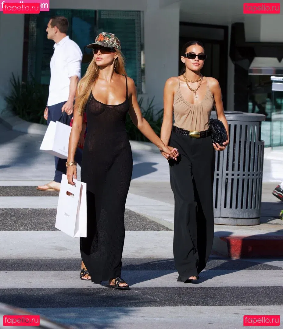 Brooks Nader Onlyfans Photo Gallery 