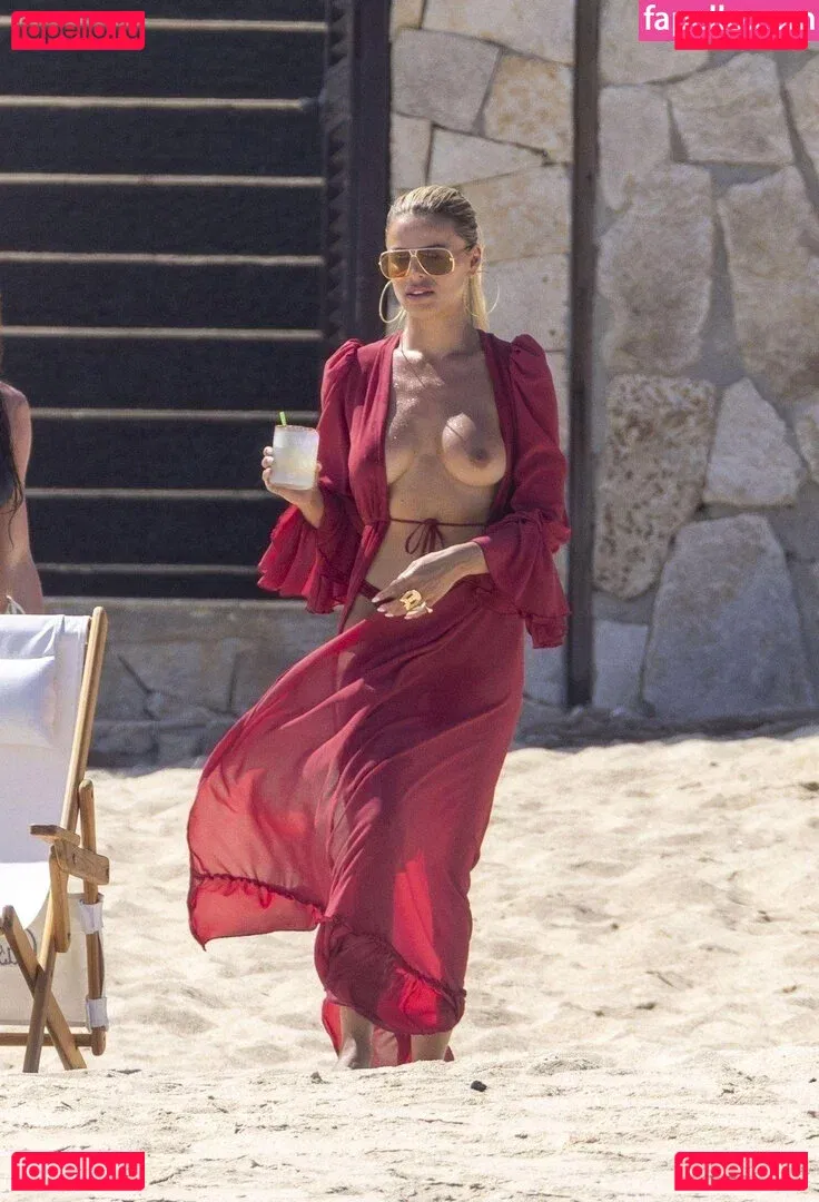 Brooks Nader Onlyfans Photo Gallery 