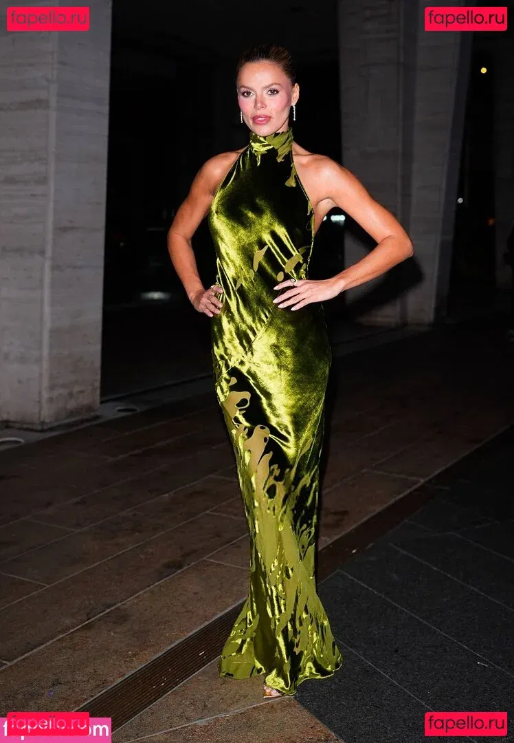 Brooks Nader Onlyfans Photo Gallery 